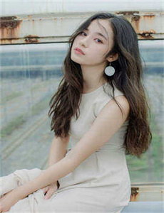 《两男两女-啊灬啊灬啊灬快好喷水视频正》