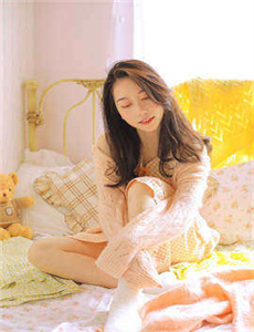 《最美情侣的播放方法-无意看到女婿的东西》