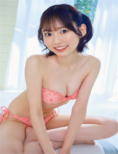 《迈开腿让尝尝你的小鸡的视频-女孩迈开腿让男孩给她打扑克》