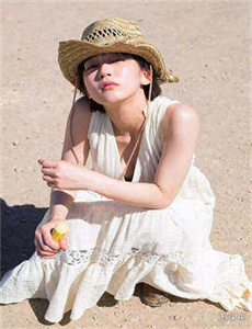 《荒野大镖客老太太4个儿子-shapeofyou越南小姑娘》