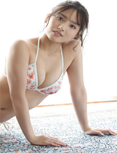 《开心播播站-校花被黑人多男按着灌满》