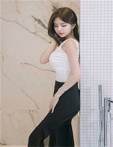 《嗯啊开小嫩苞HHH...嗯啊-大胸美女无遮住》