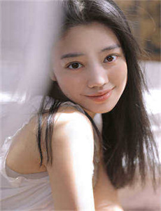 《儿子把坤坤放入妈妈的坤坤里视频-www.oumeiav》