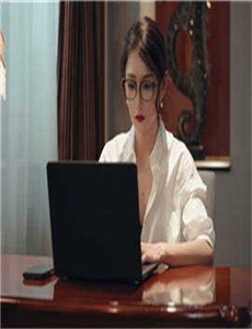 《中国真实处破女WWW出血-我和小姨》
